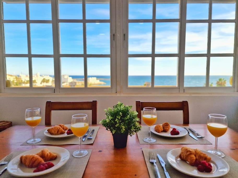 Encantador Duplex Para 6 A 1 Minuto De La Playa Benalmádena Exteriör bild