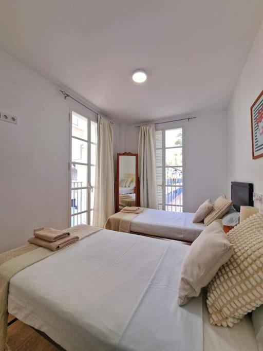 Encantador Duplex Para 6 A 1 Minuto De La Playa Benalmádena Exteriör bild