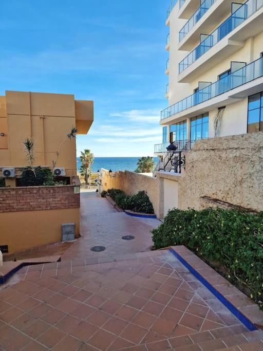 Encantador Duplex Para 6 A 1 Minuto De La Playa Benalmádena Exteriör bild