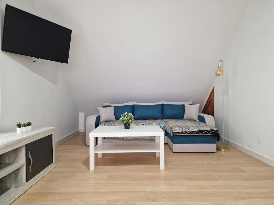 Encantador Duplex Para 6 A 1 Minuto De La Playa Benalmádena Exteriör bild