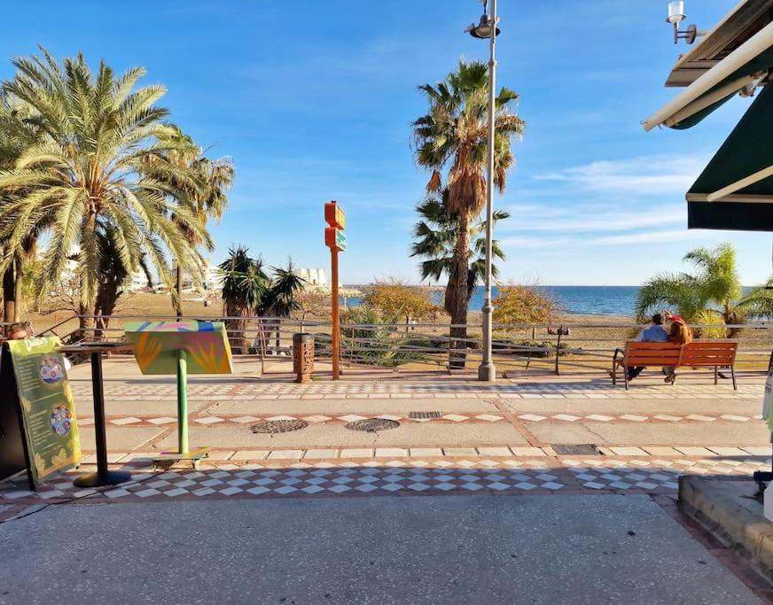 Encantador Duplex Para 6 A 1 Minuto De La Playa Benalmádena Exteriör bild