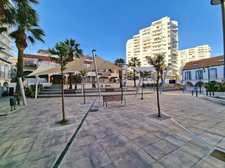 Encantador Duplex Para 6 A 1 Minuto De La Playa Benalmádena Exteriör bild